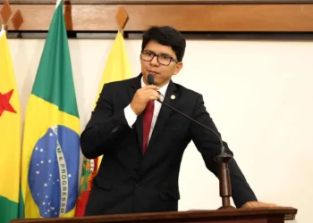 Deputado Jenilson Leite comemora a instalação de novos leitos na UTI do PS