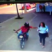 Câmera flagra ladrão levando celular de mulher no Centro de Rio Branco