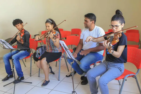 Escola de Música do Acre já atendeu mais de quatro mil alunos em sete anos