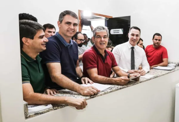 Ney Amorim e Jorge Viana também registram candidatura ao Senado