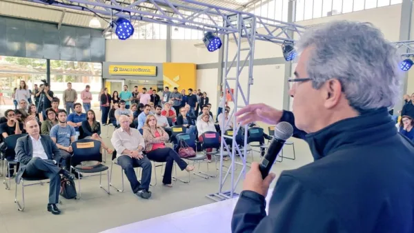 Senador Jorge visita evento do Sebrae/AC e defende importância da ciência e tecnologia