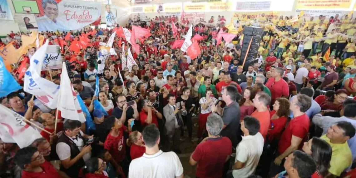 Com milhares de pessoas, evento de Brasileia encerra convenções da Frente Popular