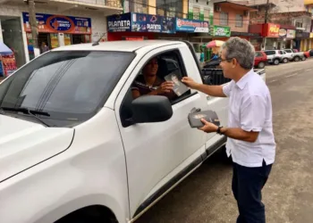 Jorge Viana inicia primeiro dia de campanha nas ruas de Cruzeiro do Sul
