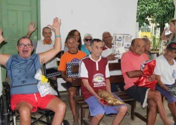 Projeto Anime: mulheres da indústria levam amor e presentes ao Lar Vicentino
