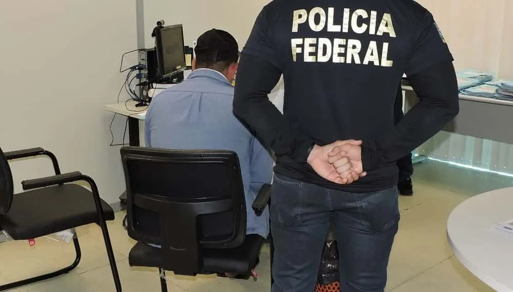 Homem foi levado à sede da PF-AC e encaminhado para o presídio posteriormente (Foto Divulgação Polícia Federal do Acre)