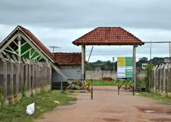 Detento morre após ser agredido por companheiros de cela em presídio de Rio Branco