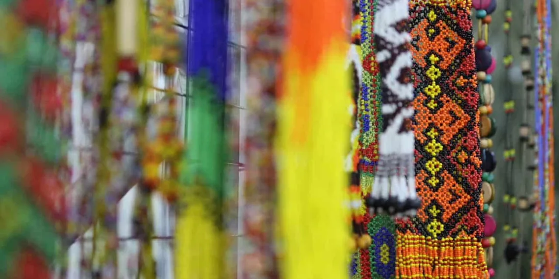 Acreana se prepara para participar do 11º Salão de Artesanato em São Paulo