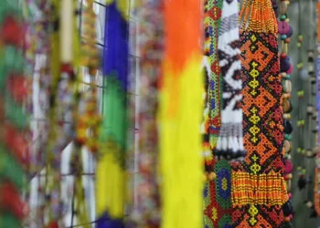 Acreana se prepara para participar do 11º Salão de Artesanato em São Paulo