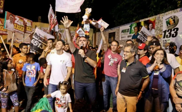 Marcus Alexandre reafirma compromissos com a juventude em evento no Cacimbão da Capoeira