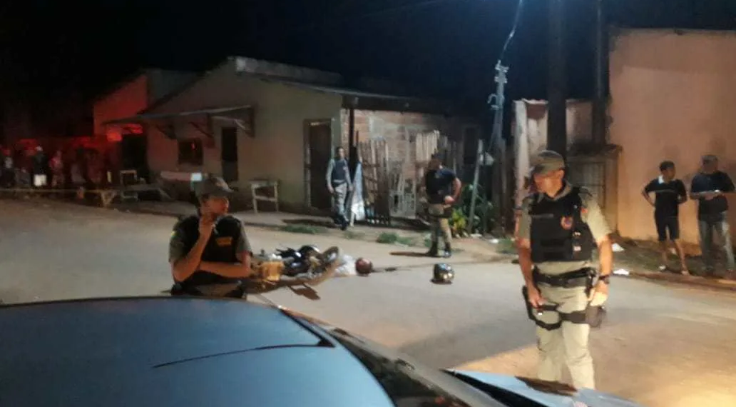 Adolescente suspeito de tentar assaltar distribuidora morre após ser atingido na cabeça
