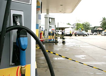 Combustível chega a R$ 5,24 em Rio Branco; consumidor busca alternativas
