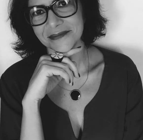 Jornalista lança livro de poesia ‘Branca nuvem em céu escuro’ nesta quinta