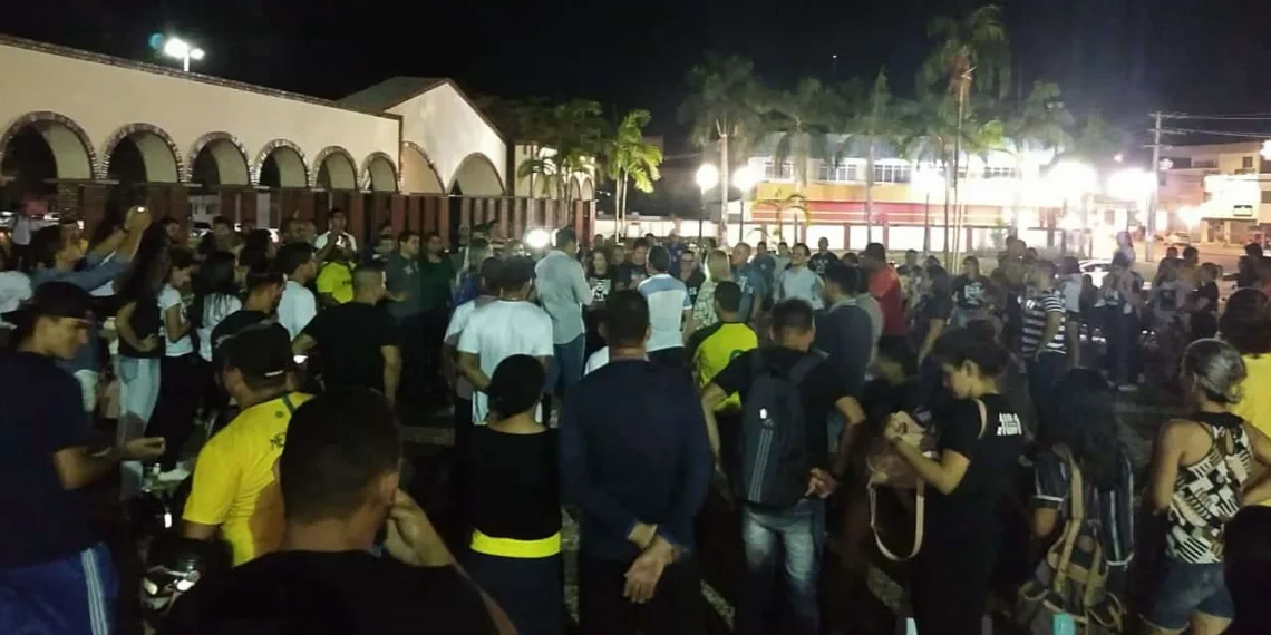 Coronel Ulysses mobiliza ato por mudanças na política