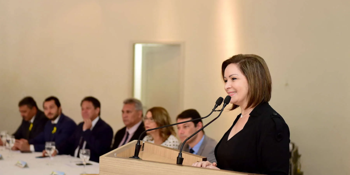 Câmara realiza sessão solene em comemoração aos 55 anos do parlamento municipal