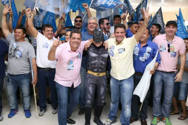 Gladson e Rocha consolidam candidatura da mudança entre populares e lideranças de Sena Madureira