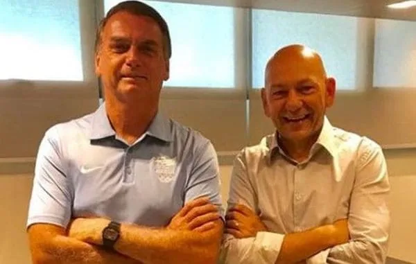 Corregedor abre mais 2 ações para investigar campanha de Bolsonaro