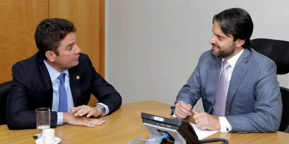 “Estou determinado a reconstruir o Acre”, diz Gladson em ministérios em Brasília