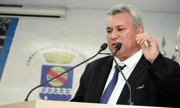 Vereador Antonio Morais oficializa chapa na disputa à presidência da Câmara de Rio Branco