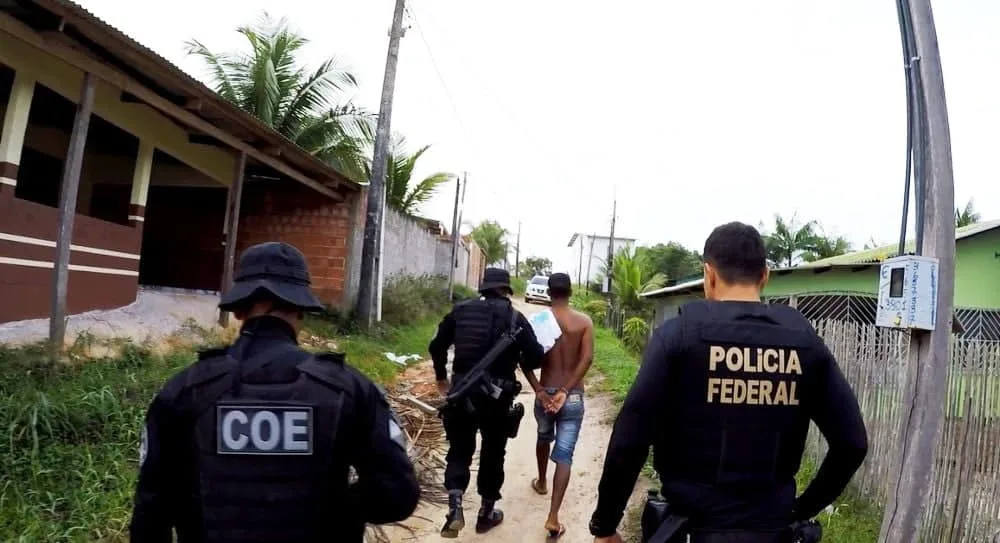 PF desarticula grupo criminoso que pagava olheiros para monitorar ação da polícia no interior