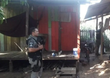 Jovem de 19 anos é morto a tiros no quintal de casa no Segundo Distrito