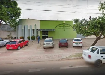 Após ameaçar dona de bar para beber e comer de graça, homem é detido