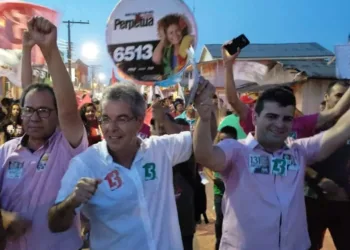 Jorge Viana faz caminhada em Feijó e Tarauacá, com Rodrigo Damasceno e lideranças da FPA