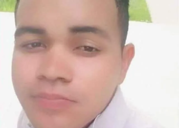 Chapeiro é morto a tiros em frente a lanchonete por dupla em moto