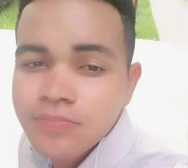 Chapeiro é morto a tiros em frente a lanchonete por dupla em moto