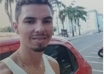 Familiares e amigos de Clenilton Araújo alegam que o rapaz não tem envolvimento em morte de adolescentes — Foto Arquivo pessoal