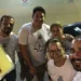 Voluntários distribuem sopa a moradores de rua uma vez por semana na Capital
