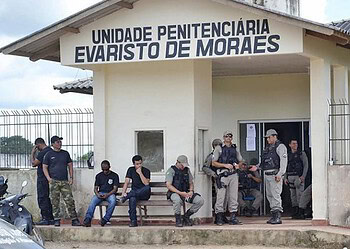 Presos tentam fugir de presídio em Sena Madureira, mas são flagrados por agentes