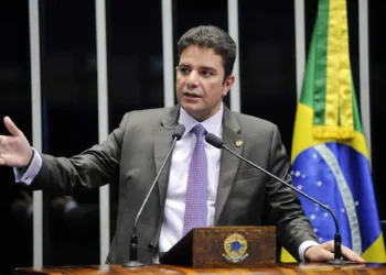 Plenário do Senado durante sessão deliberativa ordinária.

À tribuna, em discurso, senador Gladson Cameli (PP-AC).

Foto: Pedro França/Agência Senado