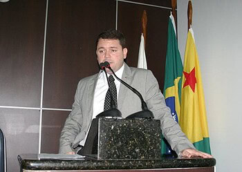 Saúde apresenta lista de servidores do Pró-Saúde que não trabalhavam