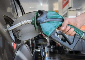 Postos seguram repasse da queda da gasolina e aumentam margem de lucro