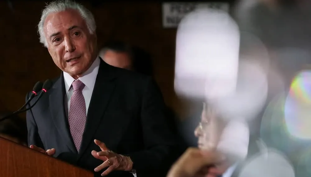 Temer sanciona reajuste dos ministros do STF, e Fux revoga auxílio-moradia para o judiciário e MP