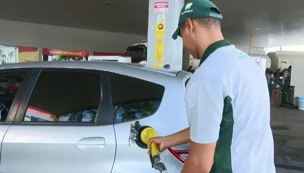 Petrobrás anuncia novo reajuste e acreanos temem que a gasolina volte a custar acima dos R$ 5