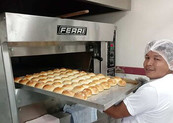 Natal movimenta mercado informal da gastronomia em Rio Branco