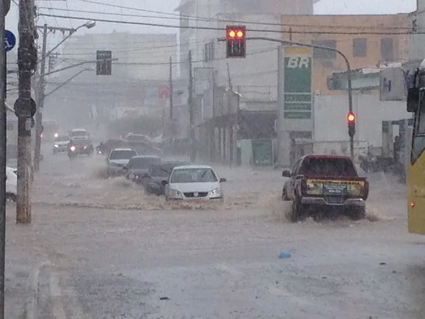 Por conta da forte chuva, rio Acre apresenta elevação no nível