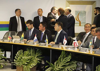 Gladson participa de debate sobre segurança pública durante Fórum dos Governadores