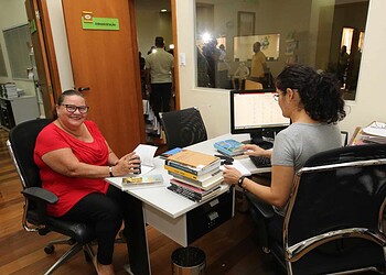 Tião Viana assina ordem de serviço para reforma da Biblioteca Pública Estadual