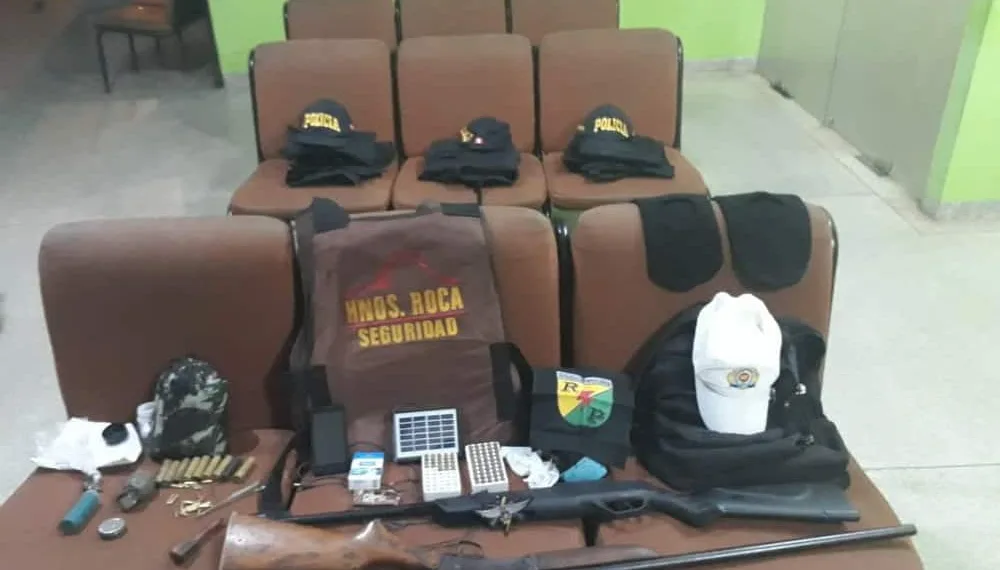 Trio é preso com armas, munições e granada no interior do Acre — Foto Divulgação PM-AC
