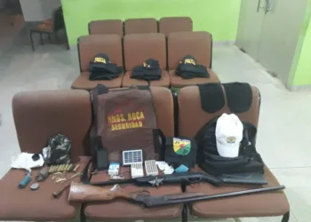 Trio é preso com armas, munições e granada no interior do Acre — Foto Divulgação PM-AC