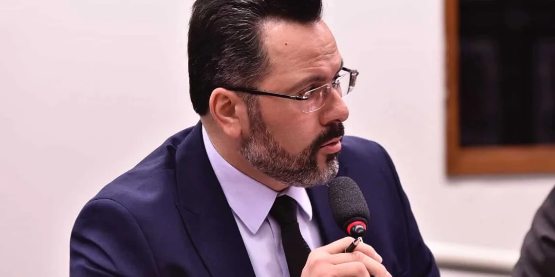 Alan Rick aprova requerimento para debater o desmatamento na Amazônia em audiência pública