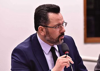 Alan Rick aprova requerimento para debater o desmatamento na Amazônia em audiência pública