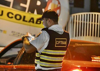 Detran notifica mais de 560 condutores por multas de até R$ 2,9 mil