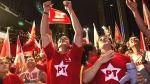 Petistas vão a Curitiba para acompanhar tramitação do processo de Lula