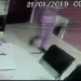 Suspeito e comerciante são baleados em assalto