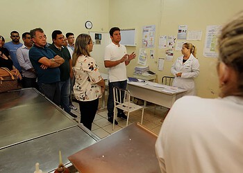 Gladson Cameli decreta que órgãos públicos voltem a funcionar das 8h às 12h e das 14h às 18h