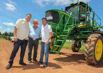 Gladson Cameli vai anunciar abertura do Acre para o agronegócio durante visita à fazenda em Rondônia