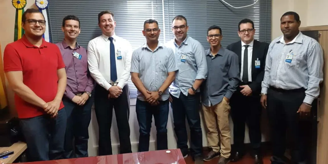 Vereadores recebem projeto de contadores